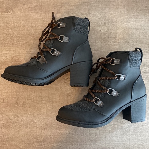 Booties - Picture 4 of 6